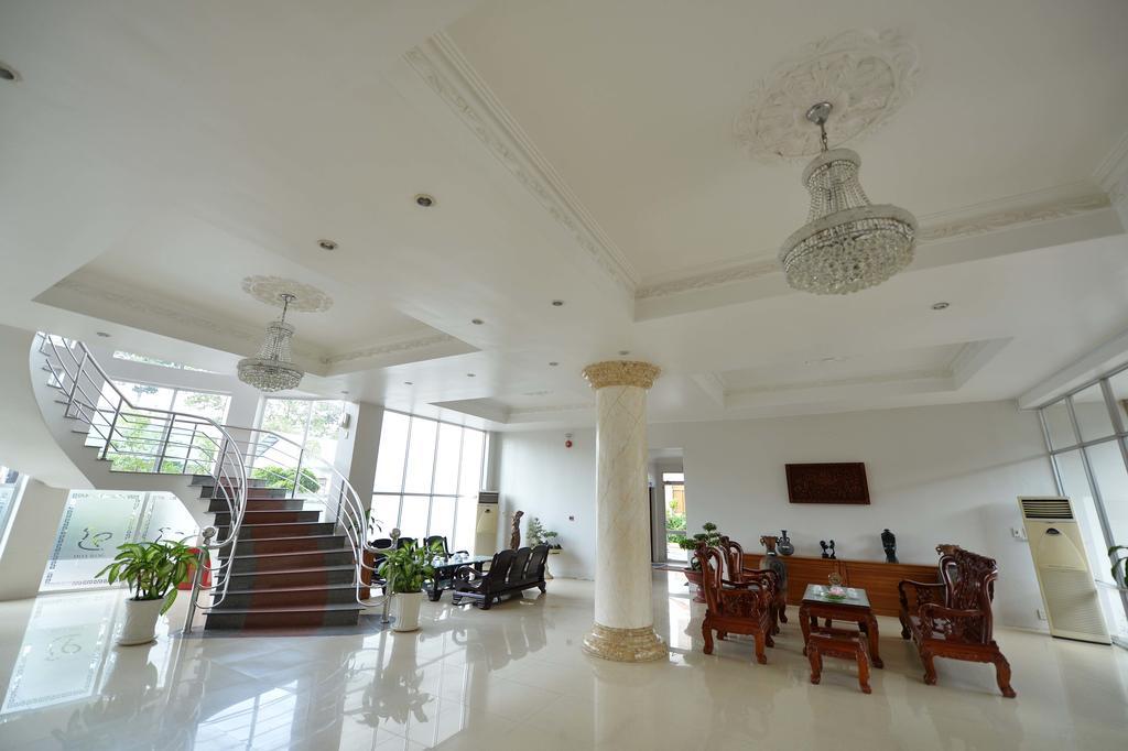 Hoa Binh 2 Hotel Long Xuyên Екстериор снимка