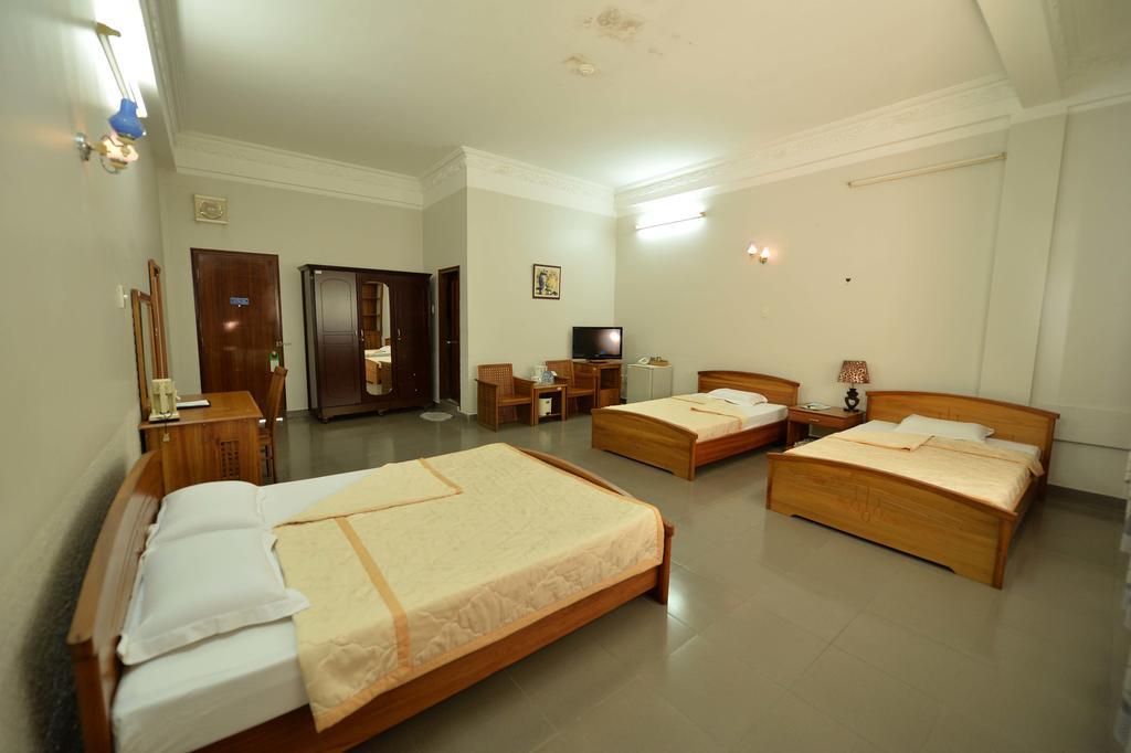 Hoa Binh 2 Hotel Long Xuyên Екстериор снимка