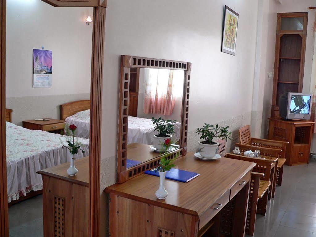 Hoa Binh 2 Hotel Long Xuyên Екстериор снимка