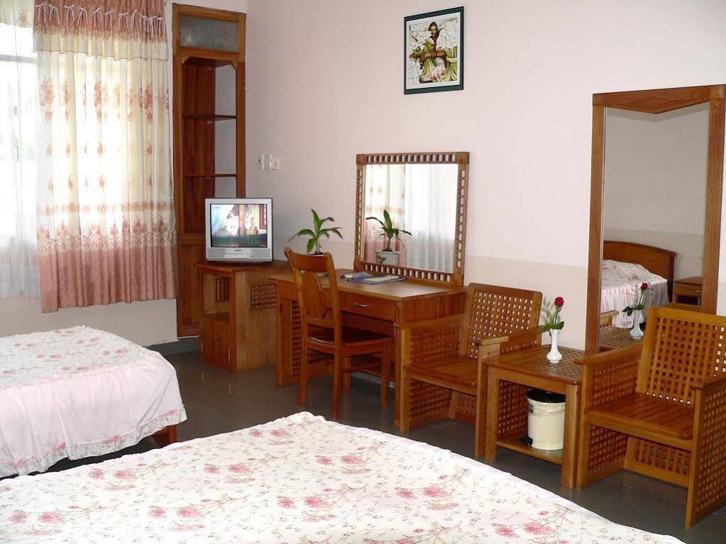 Hoa Binh 2 Hotel Long Xuyên Екстериор снимка